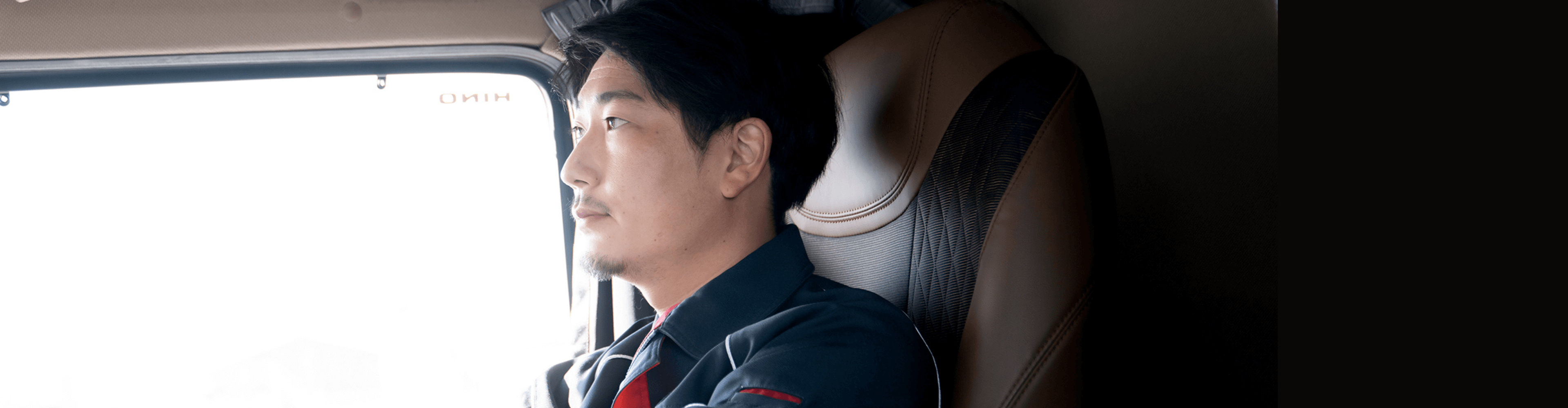 男性社員の写真