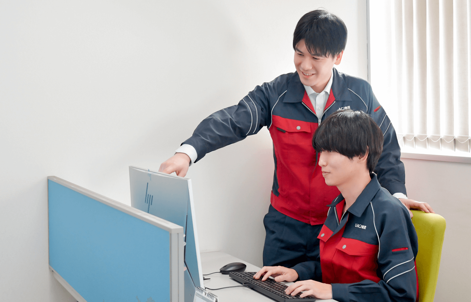 男性社員の写真