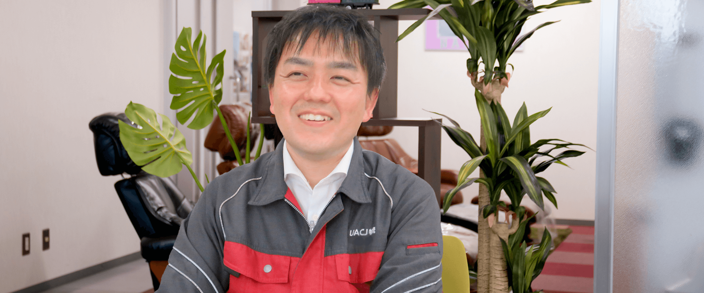 男性社員の写真