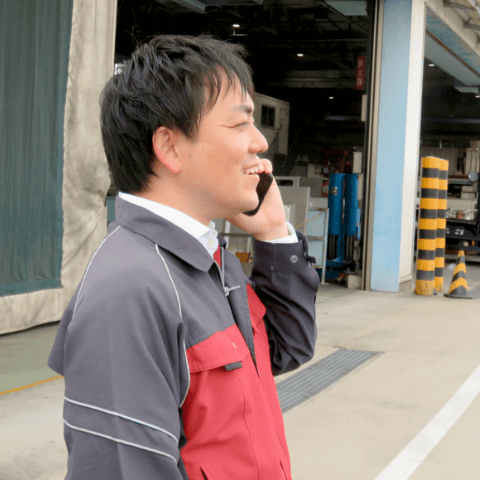 男性社員の写真